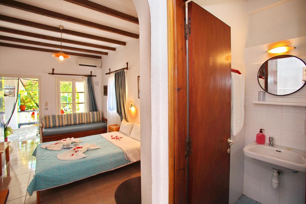 Alexandra Sofia Apartment Stafylos Exterior photo