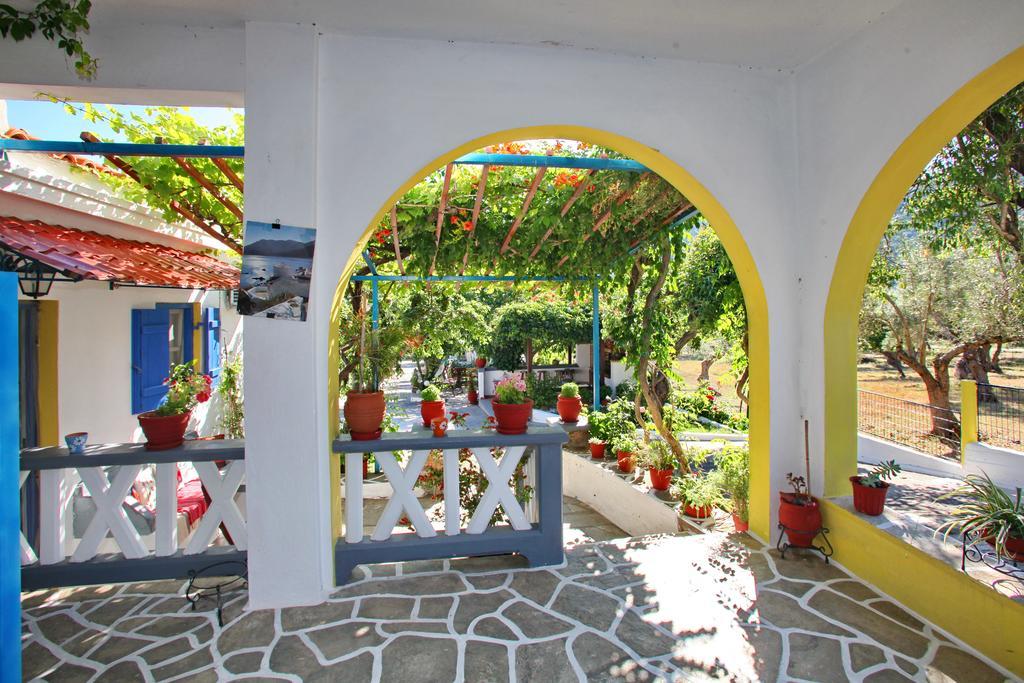 Alexandra Sofia Apartment Stafylos Exterior photo